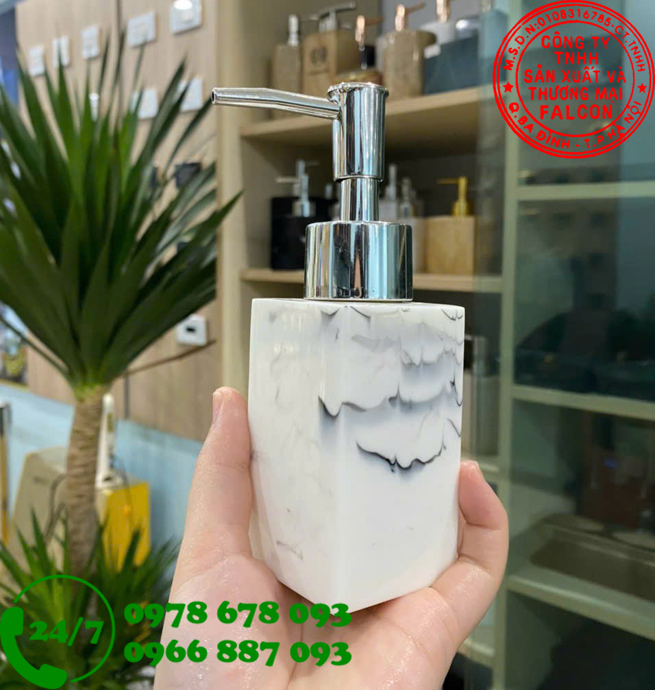 bình đựng dung dịch khách sạn mica