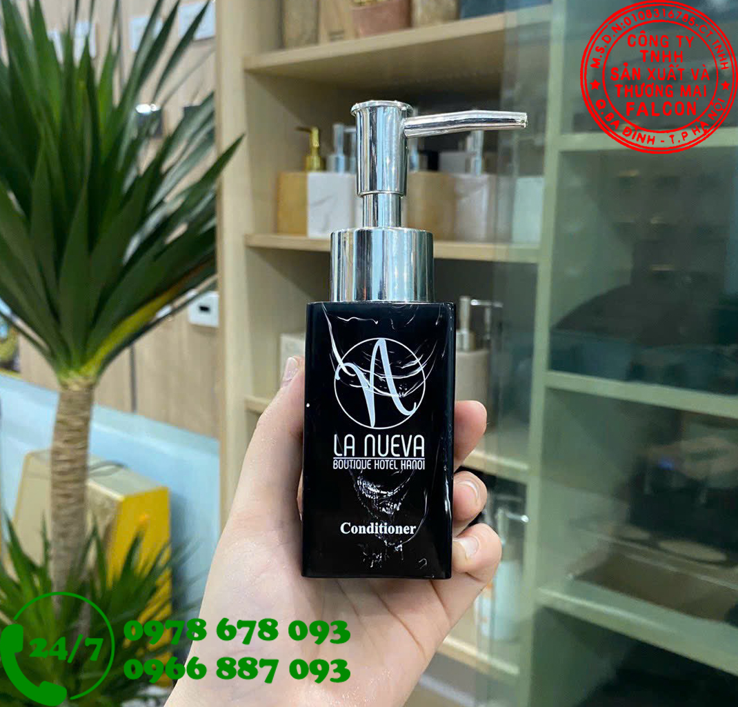 binh-dung-gia-re Bình đựng dung dịch khách sạn