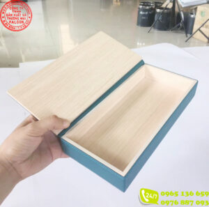 Hộp đựng giấy ăn bằng da in ấn logo
