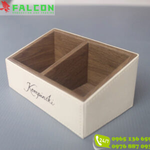 Khay để đồ uống trong phòng khách sạn