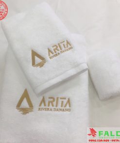 Khăn khách sạn thêu logo hiện đại