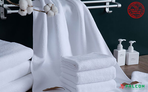 Khăn tắm màu trắng giá rẻ