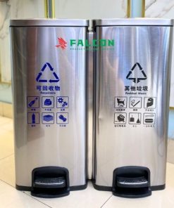Dung tích 60 lít, mỗi thùng 30 lít. Dùng để phân loại rác, mang đến sự tiện lợi