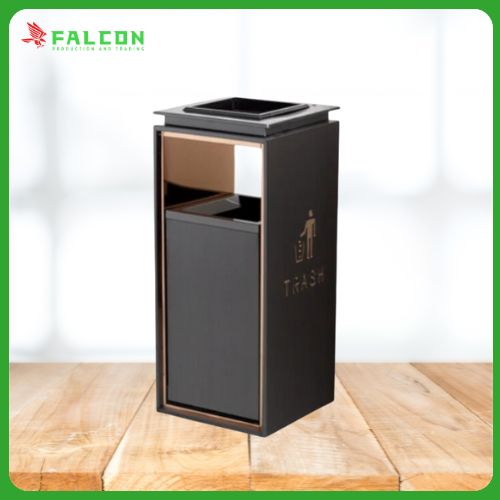 Thiết kế có khay gạt tàn phía trên đầu mang lại sự tiện lợi cho khách lưu trú